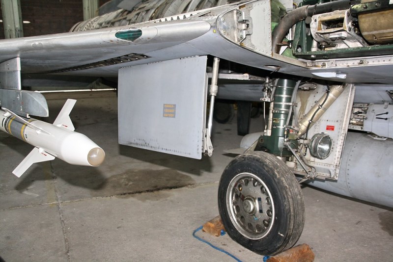 Saab-35-Draken-66.jpg